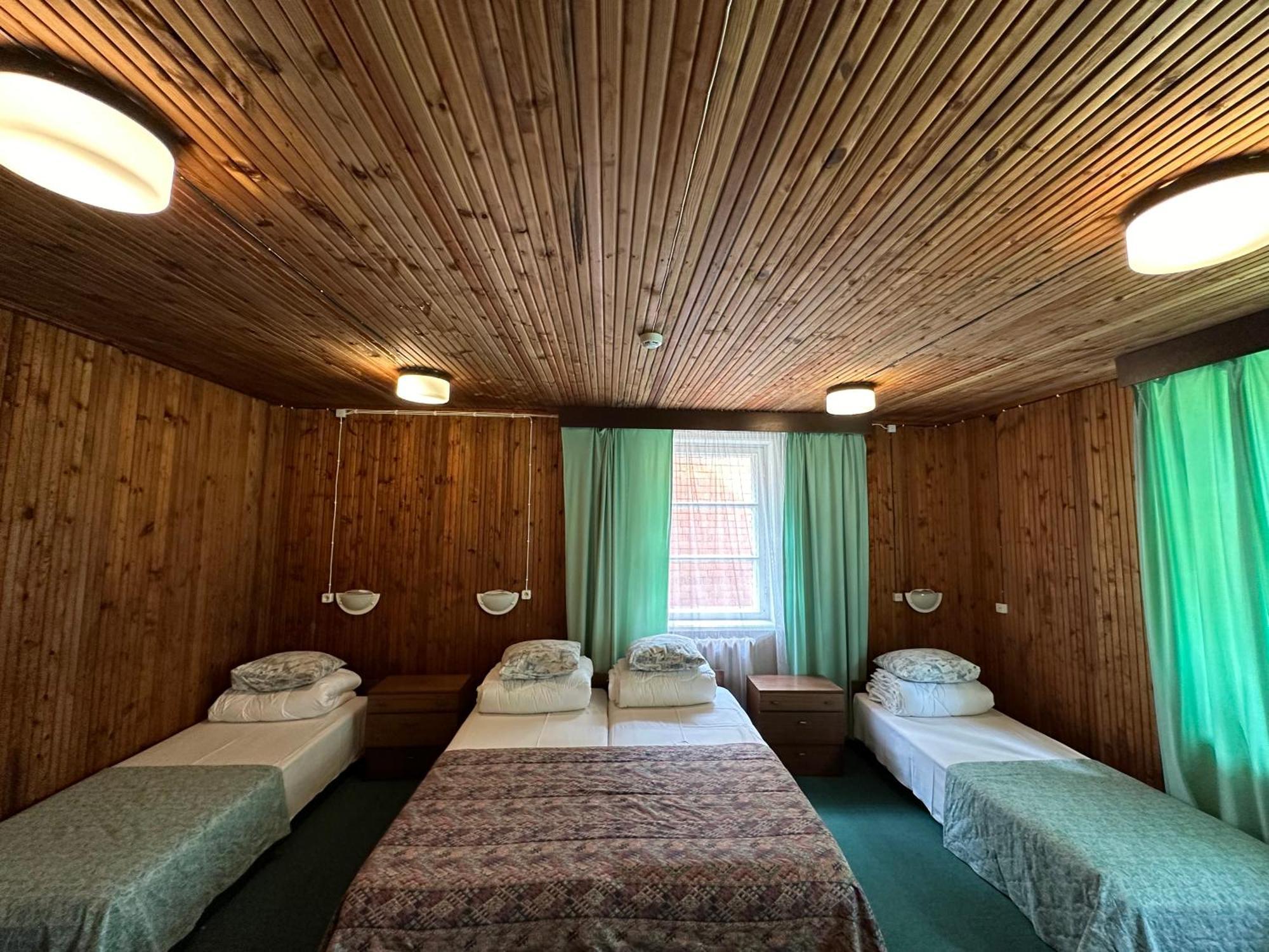 Oravapesa Guest House ฮาเดเมสเต ภายนอก รูปภาพ